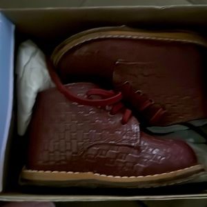 Leather Infant shoes - unisex 3.5